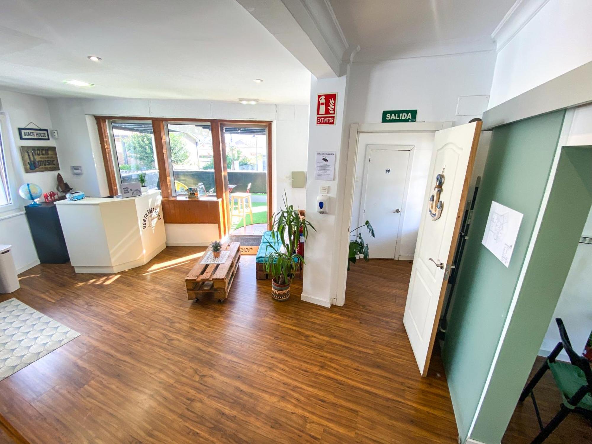 Hostel North Surf House Gijón Zewnętrze zdjęcie